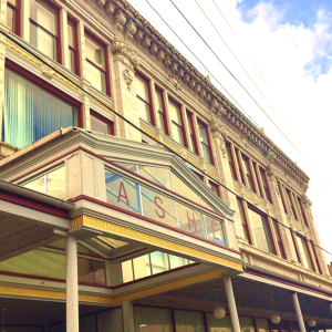 ashe-building-snap-light